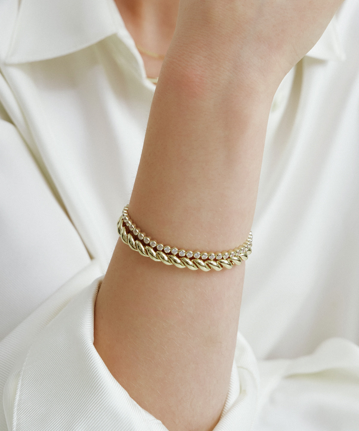 옐로우 골드 | Brioche Bracelet, worn 2