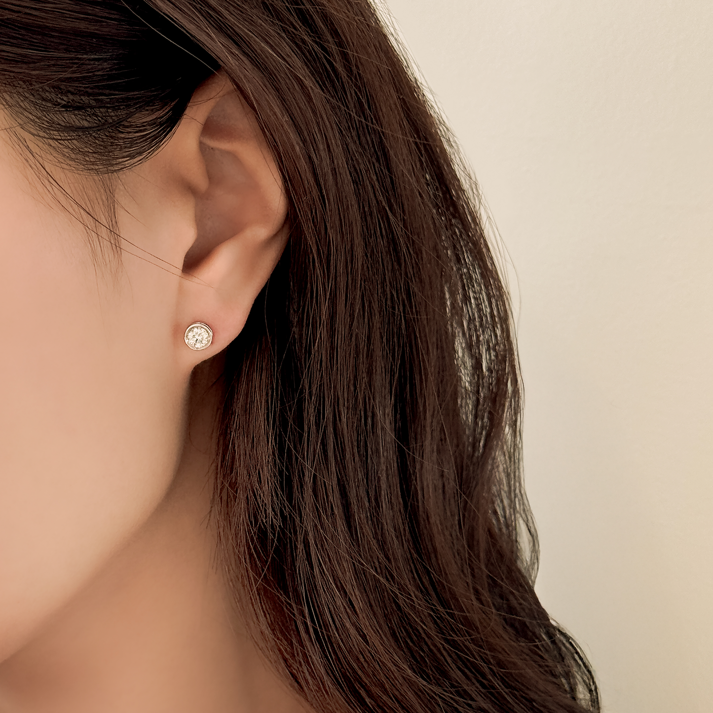0.3ct 랩그로운 다이아몬드 베젤 파베 스터드 귀걸이