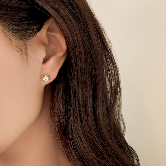 0.3ct 랩그로운 다이아몬드 베젤 파베 스터드 귀걸이