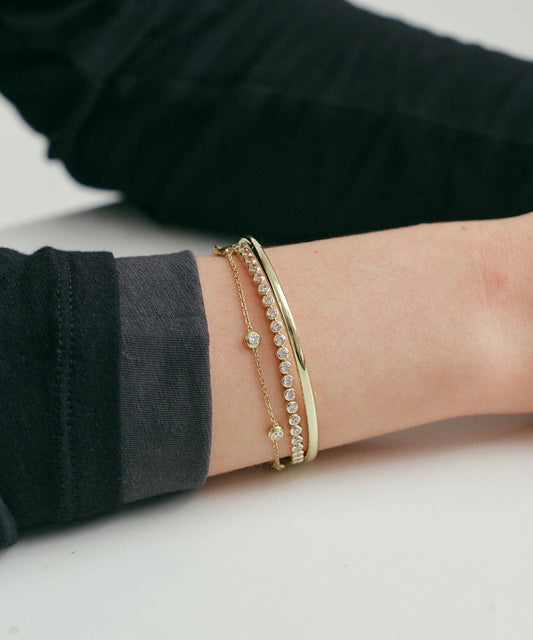 옐로우 골드 | Lab Grown Diamond Bezel Tennis Bracelet, worn