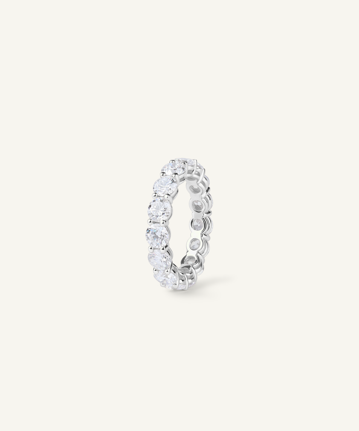 화이트 골드 | Lab Grown Diamond Eternity Band, 4.25mm, angled