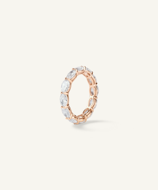 로즈 골드 | Oval Cut Lab Grown Diamond Eternity Band, angled