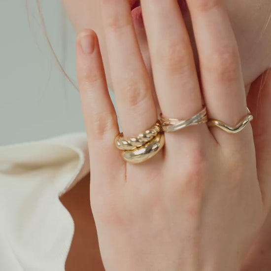 Sway Ring, 영상