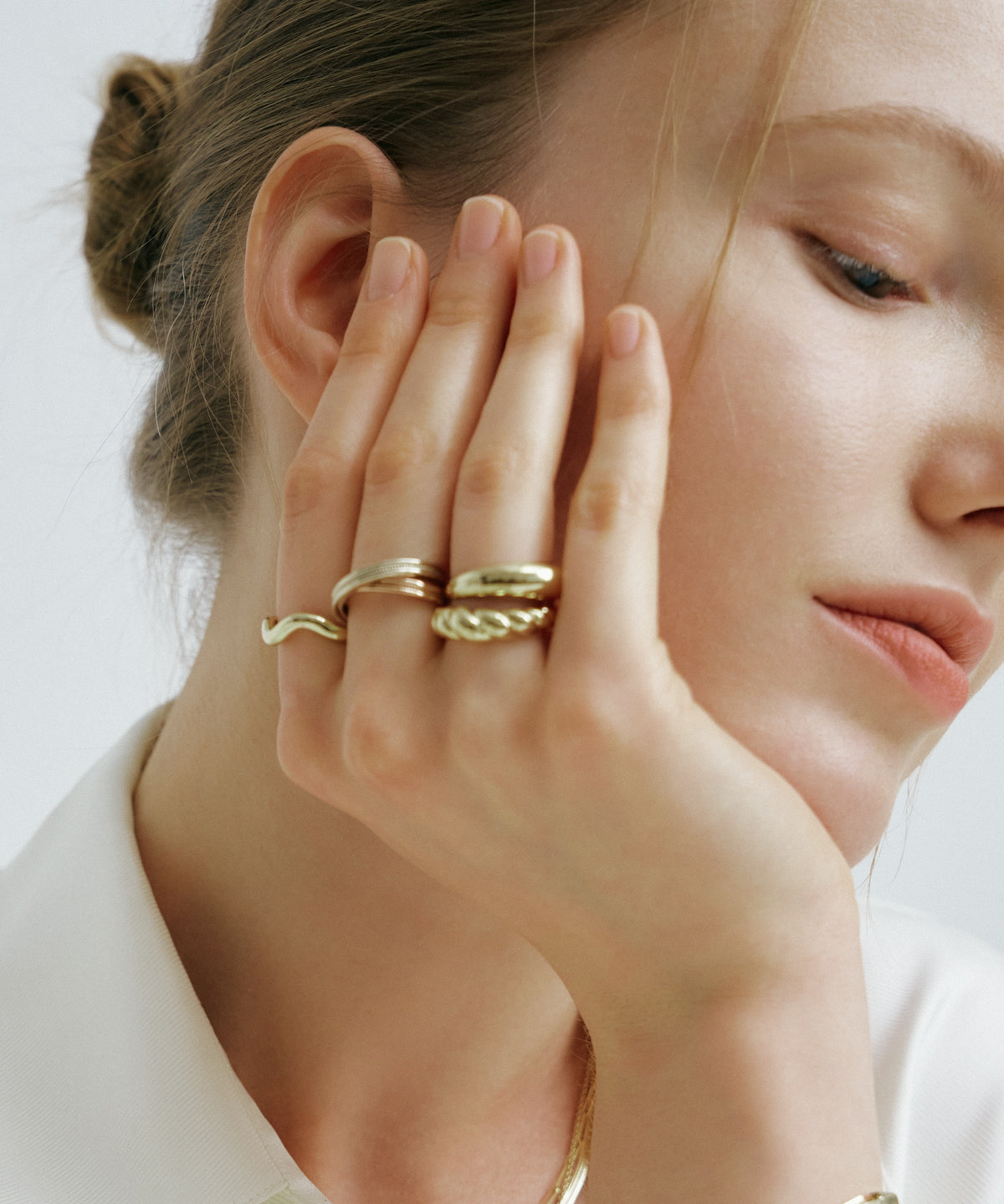 옐로우 골드 | Tapered Dome Ring, worn